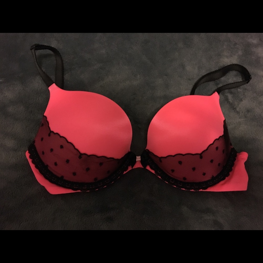 Victoria’s Secret 32C Very Sexy push-up